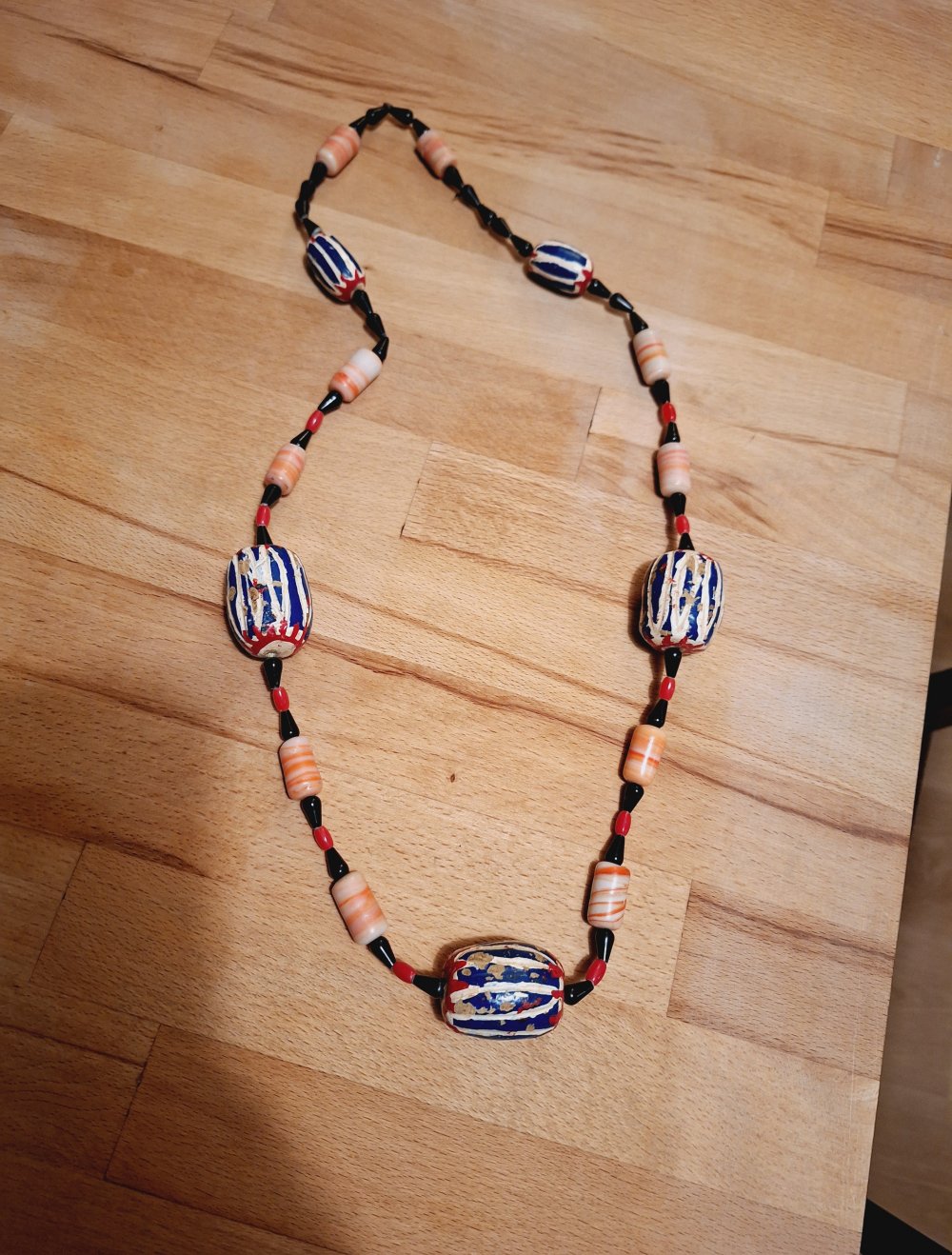 Kette aus Holz