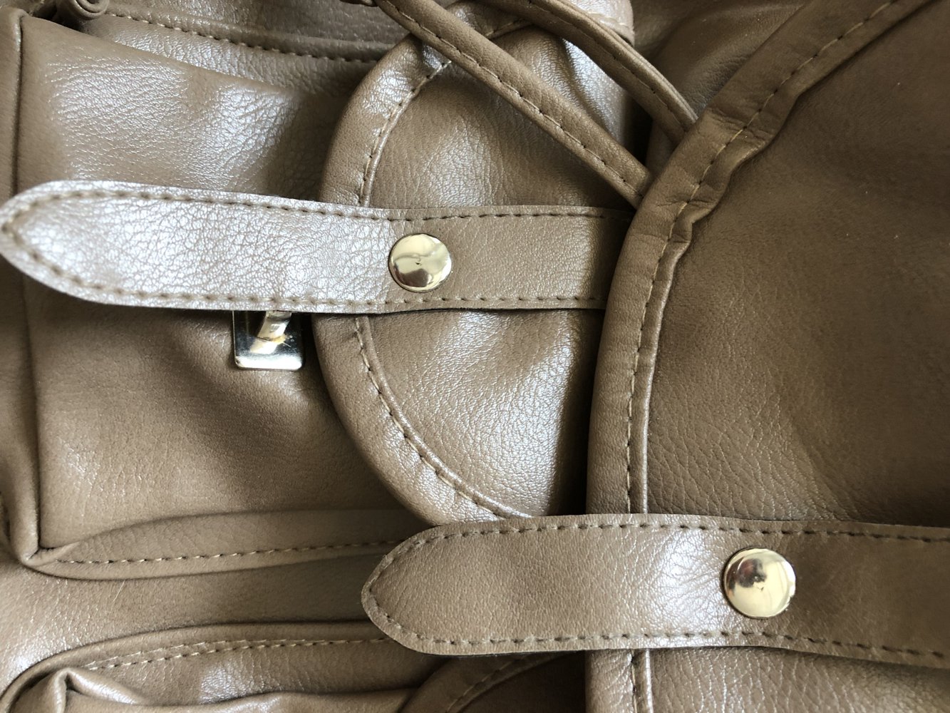 hellbrauner Rucksack