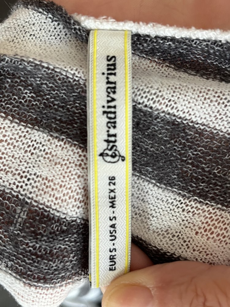 2 Stradivarius Feinstrick Ringel Pullover Gr.S grau / schwarz - weiß