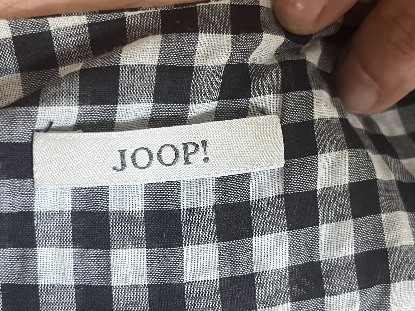 Joop Bluse Gr.S kragenlos kariert schwarz weiß luftig und lässiger Schnitt mit Rückenfalte