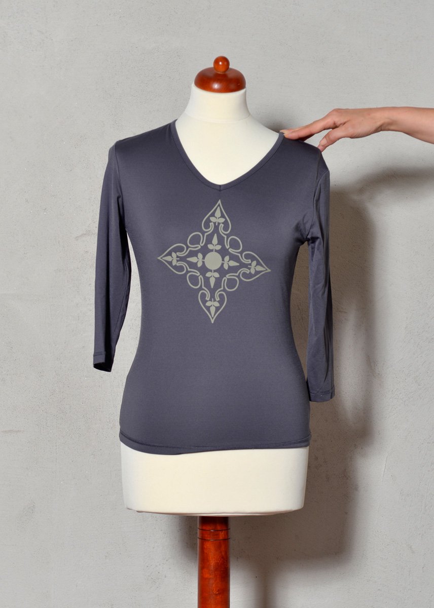 2 Crane Sport Fitness Lauf Training Shirts Gr.S/M schwarz und grau doppellagig über der Brust