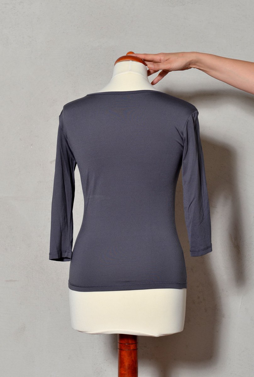 2 Crane Sport Fitness Lauf Training Shirts Gr.S/M schwarz und grau doppellagig über der Brust