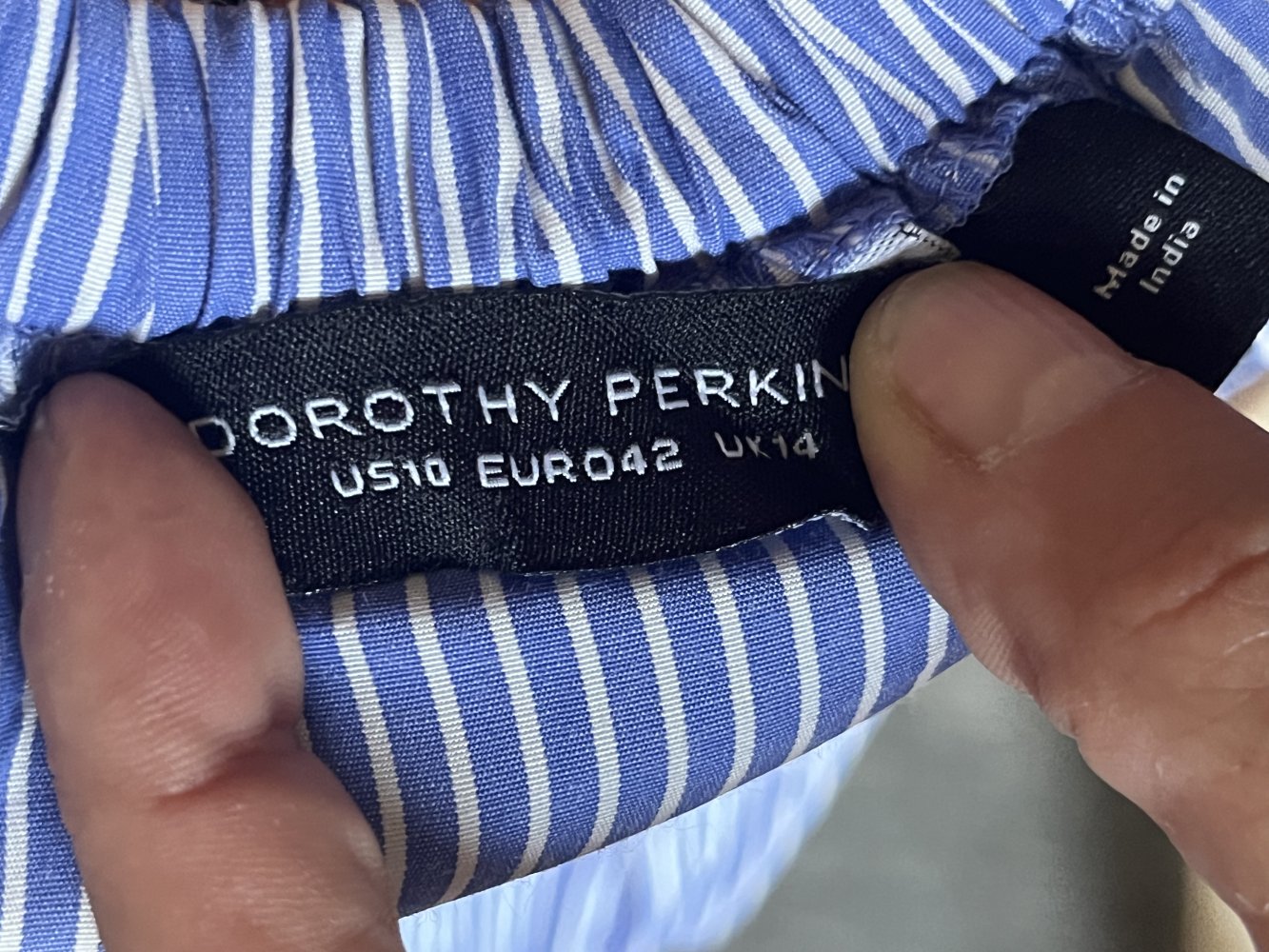 Dorothy Perkins Jumpsuit Gr.42 mit Carmenausschnitt und Stickereien