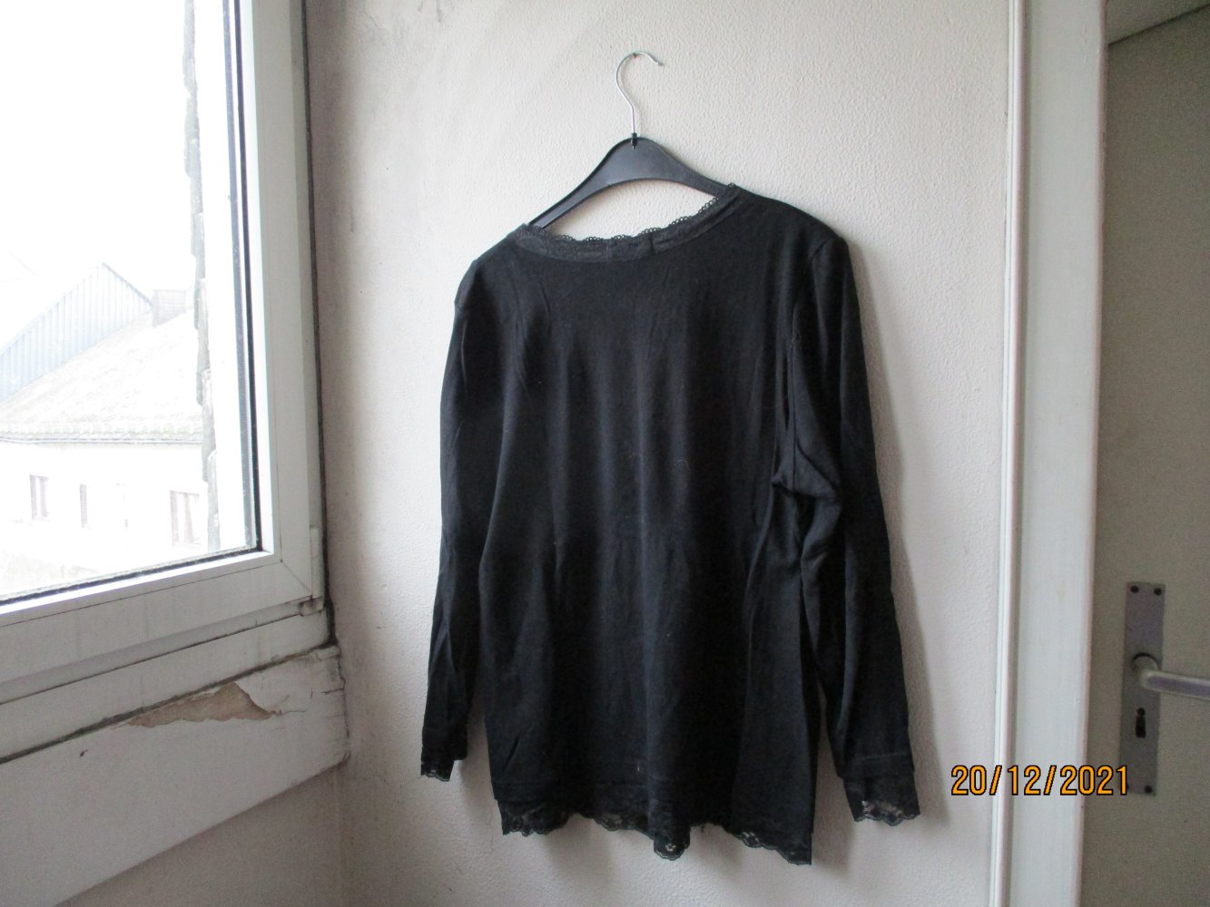 Shirt mit Spitze von John Bauer jeanswear, schwarz, Größe 48/50