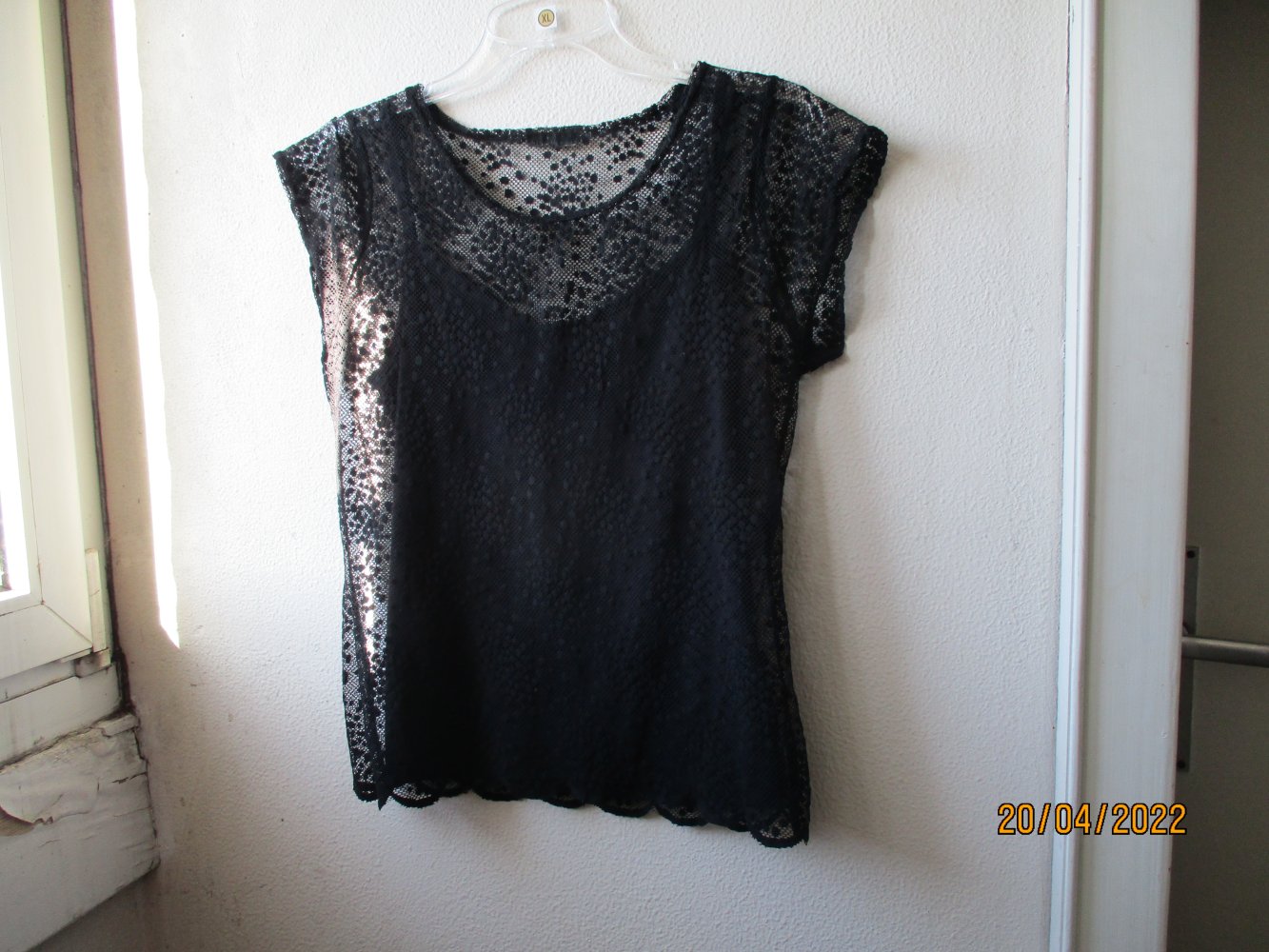 Shirt mit Spitze, schwarz, Größe 38