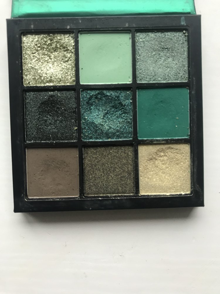 Huda Palette