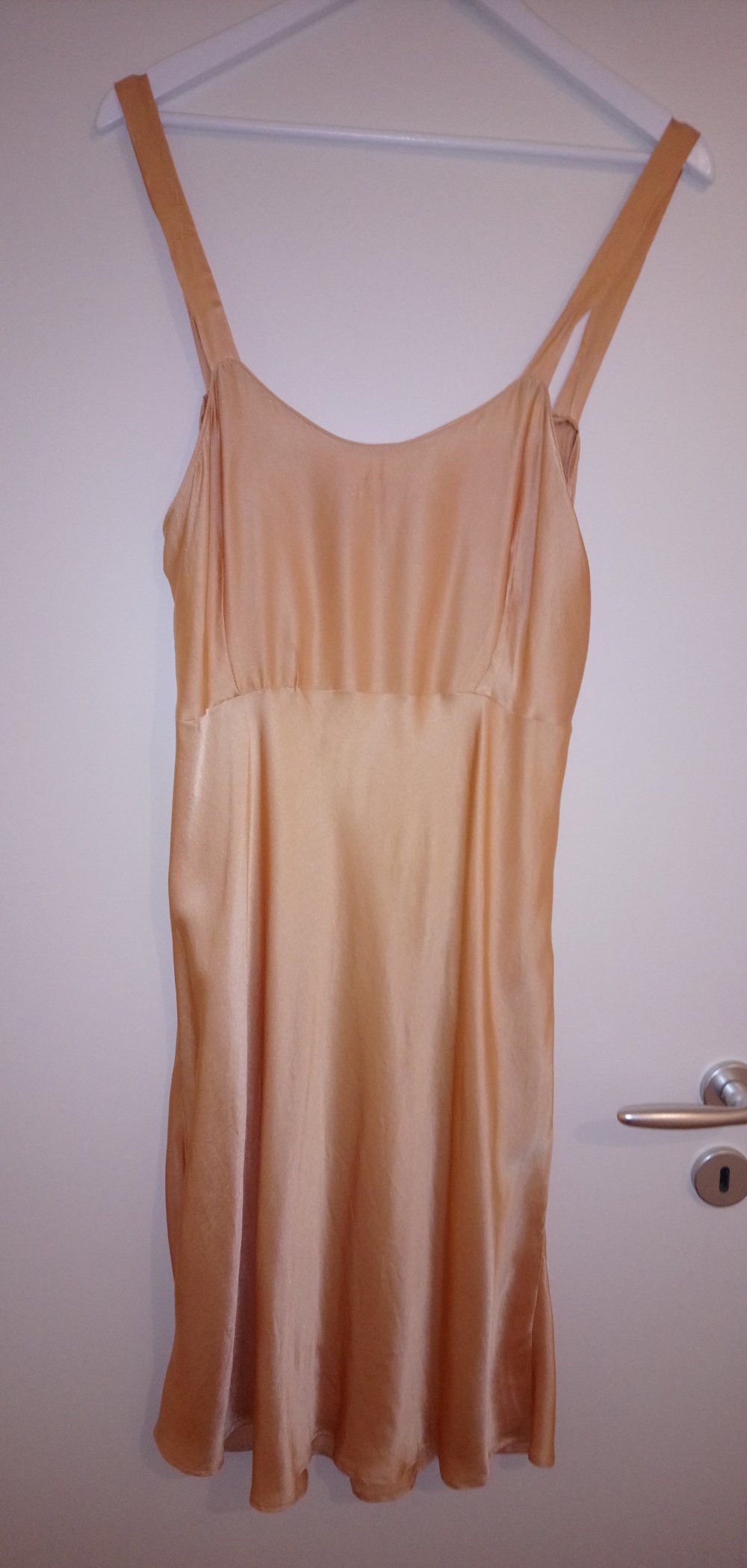 Goldenes Kleid 