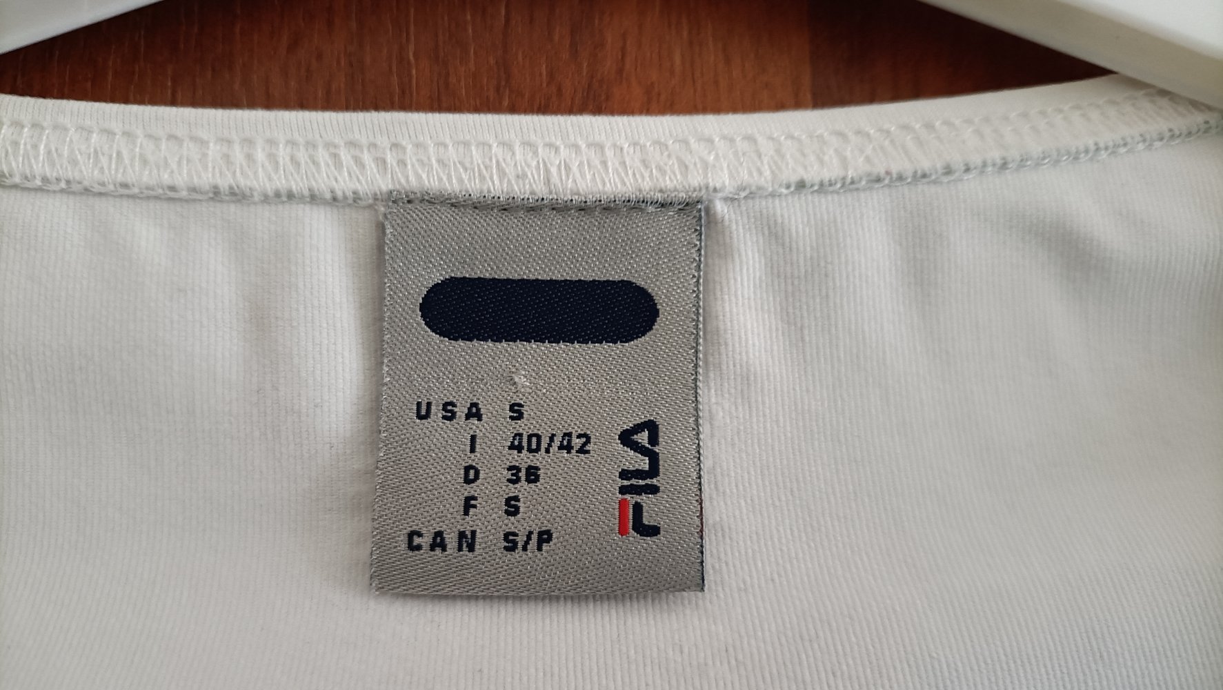 Original FILA Shirt für Fitness und Training, bauchfrei mit Netzeinsatz und 3/4 Arm
