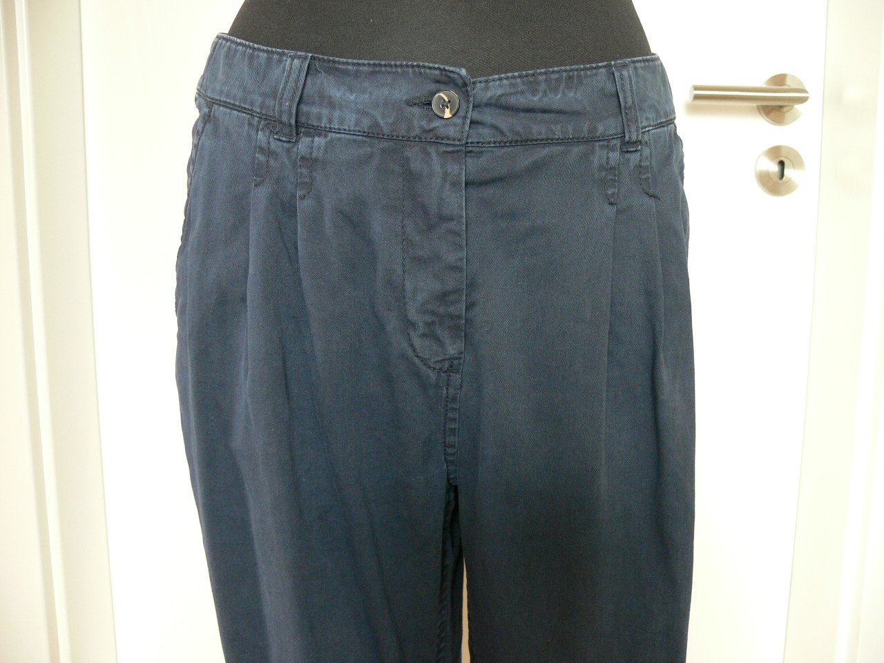 tolle Chino von H&M dunkelblau Gr. 36 Boyfriend