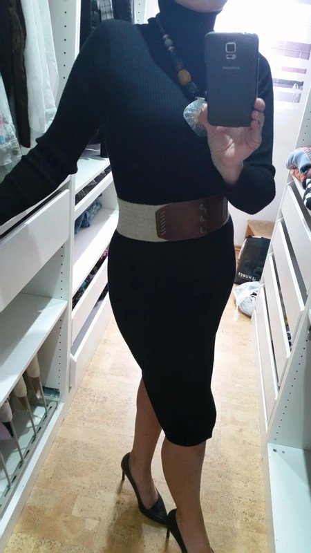 Sexy Strickkleid mit Rollkragen. Bodycon. Gr.36. Neu