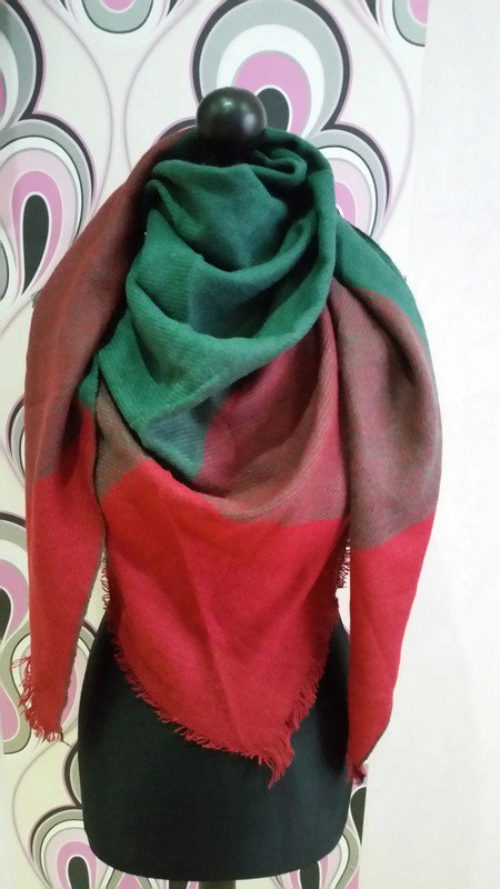 Schicker Schal XXL Winter Schal Tuch. Neu