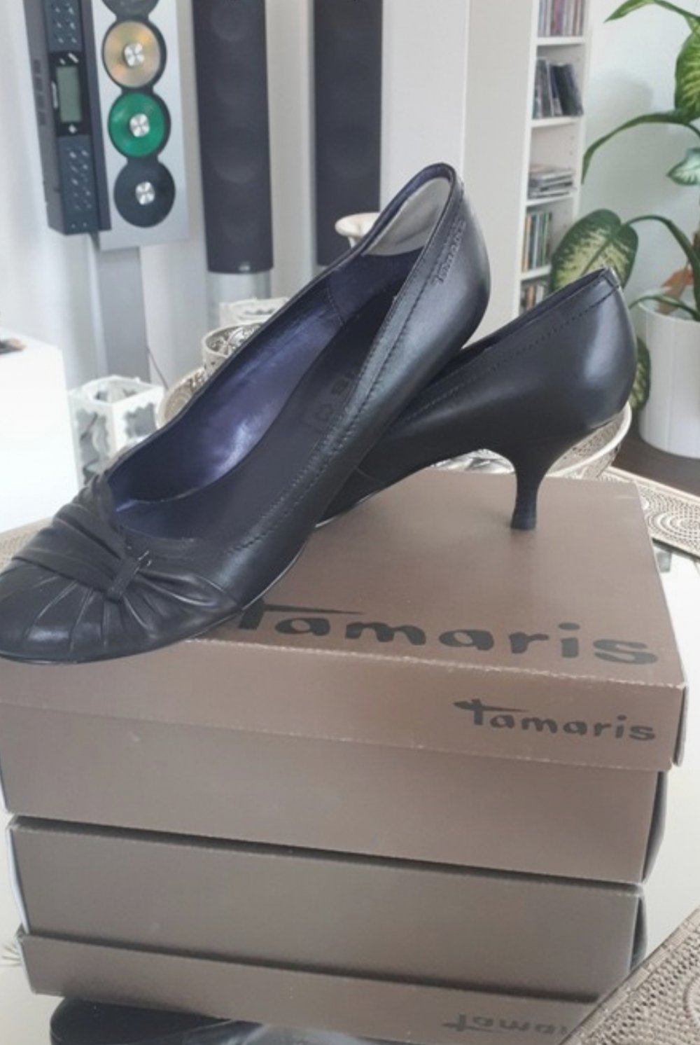 Neue Schwarze Pumps von Tamaris.