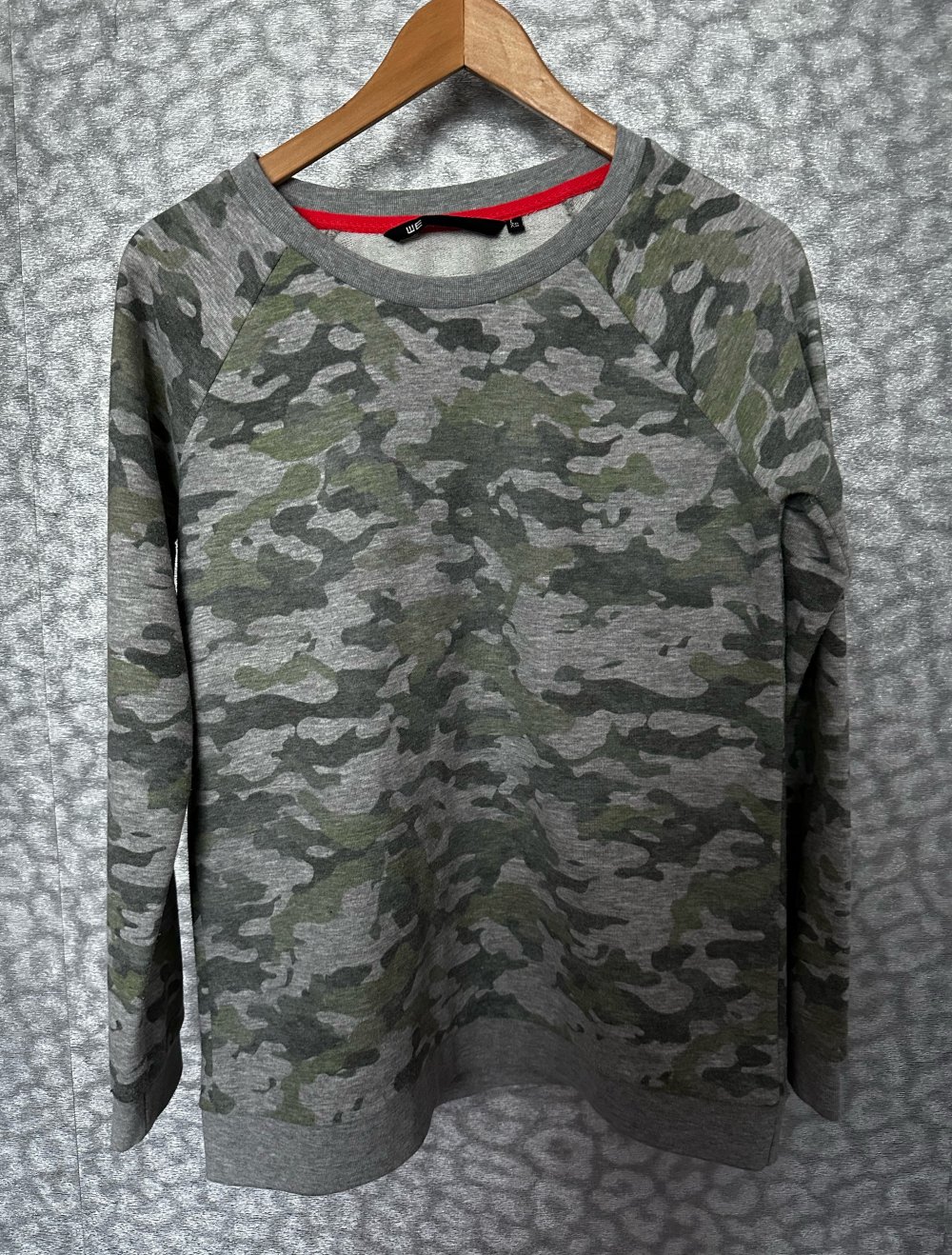 WE Sweater Gr. XS