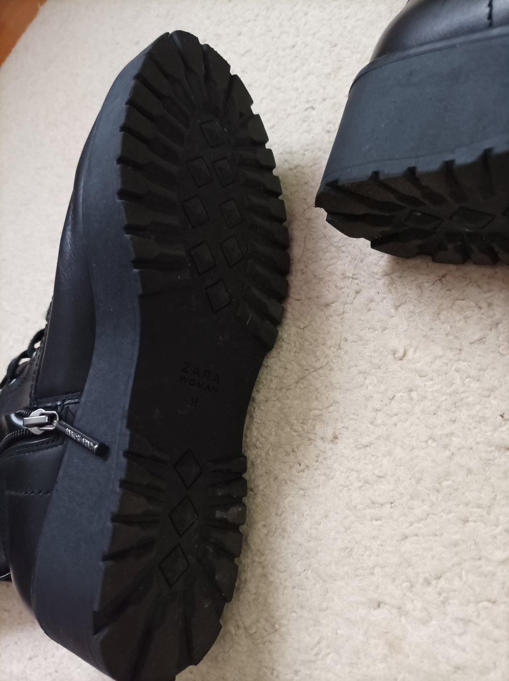 ZARA Woman Plateau Stiefeletten Schnürstiefel Gr. 38 schwarz