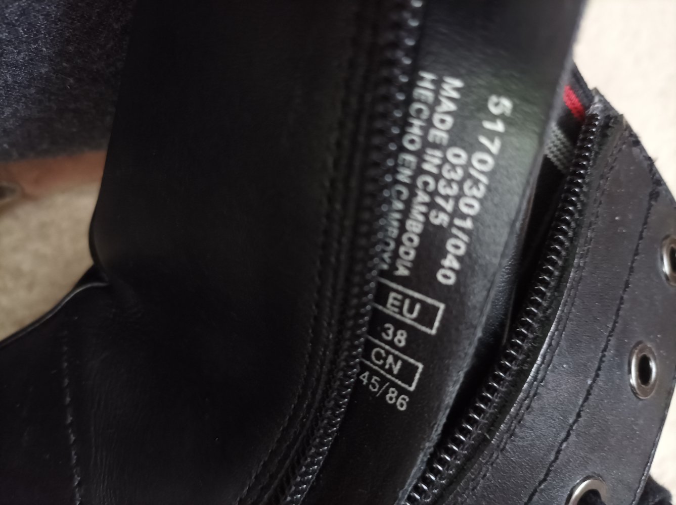 ZARA Woman Plateau Stiefeletten Schnürstiefel Gr. 38 schwarz