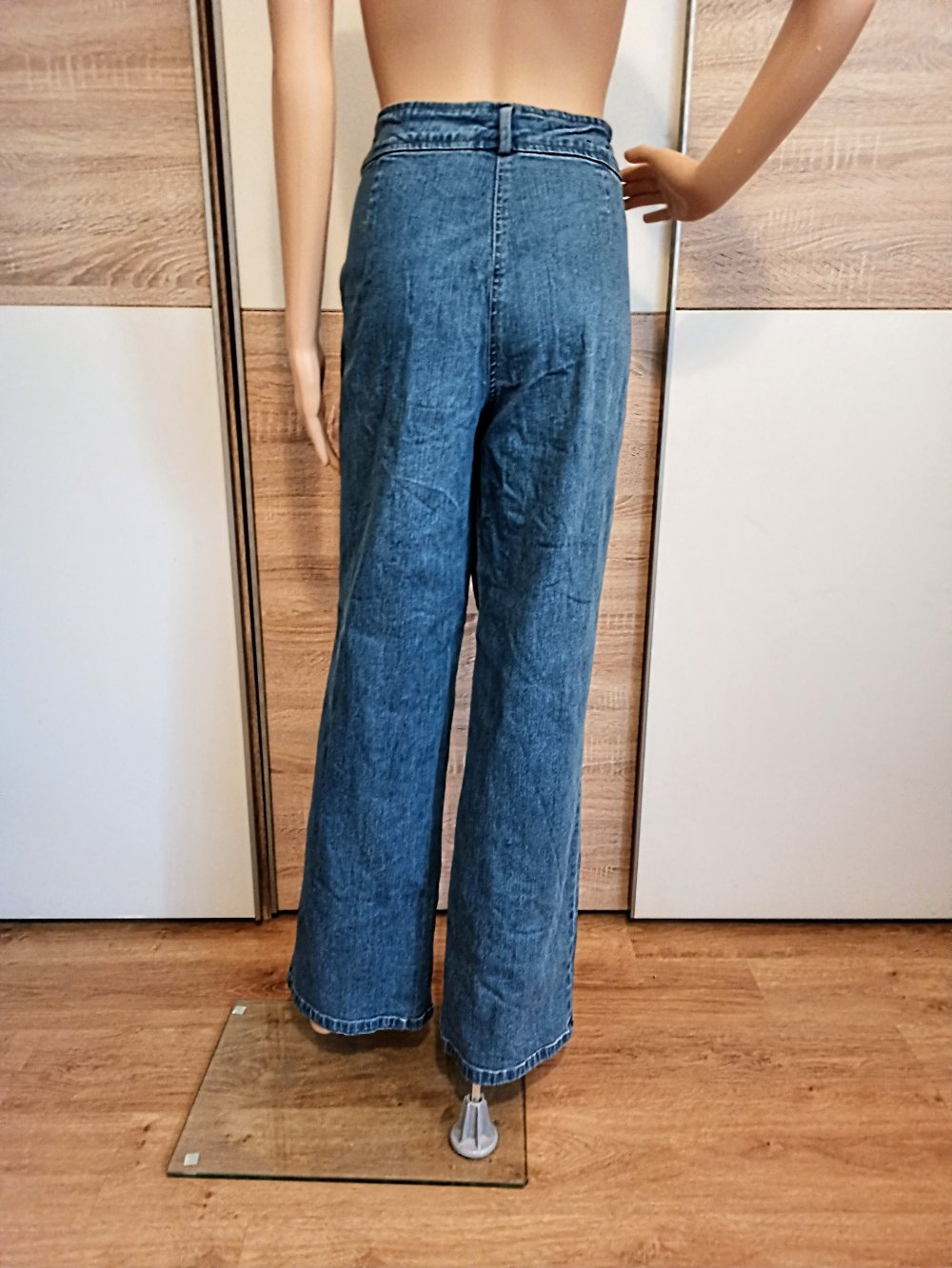 Schöne Jeanshose in Blau von Cecilia