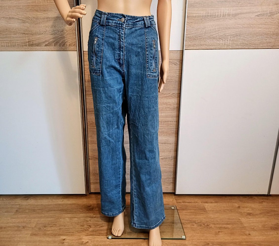 Schöne Jeanshose in Blau von Cecilia