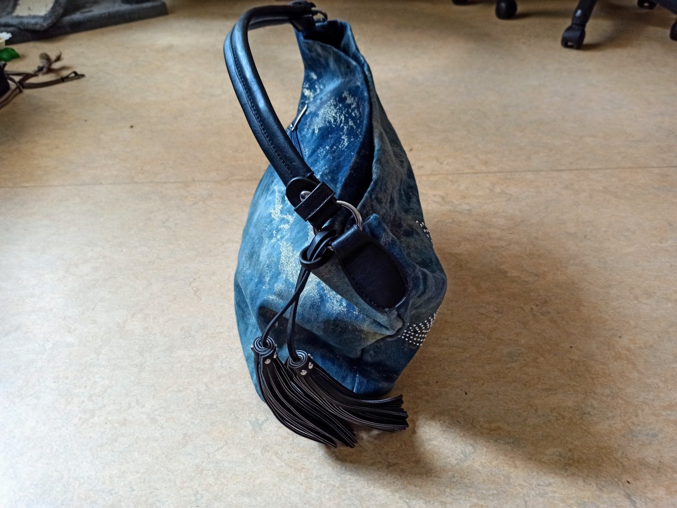 Schöne Damen Tasche von style Breker mit Sterne aus Straps Steinen 