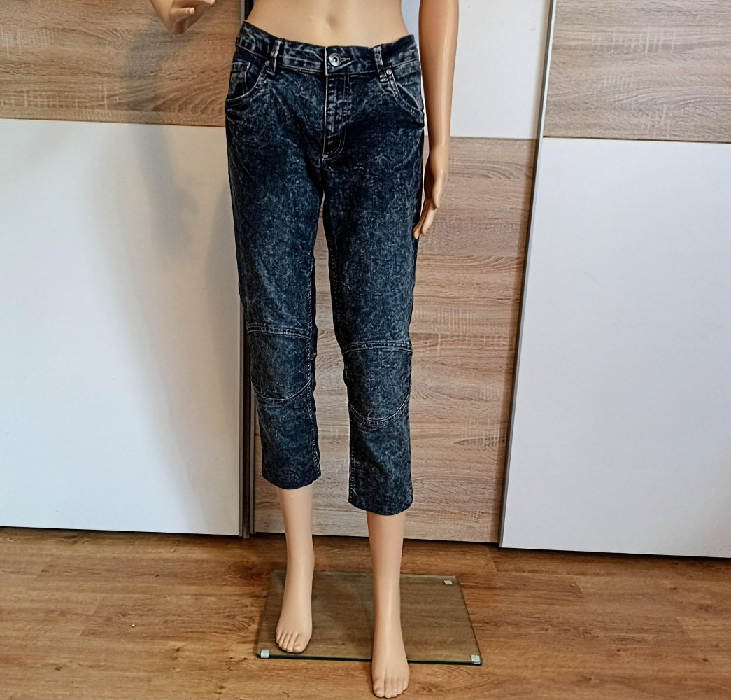 Sehr schöne Capri Hose blau/grau von UpFashion