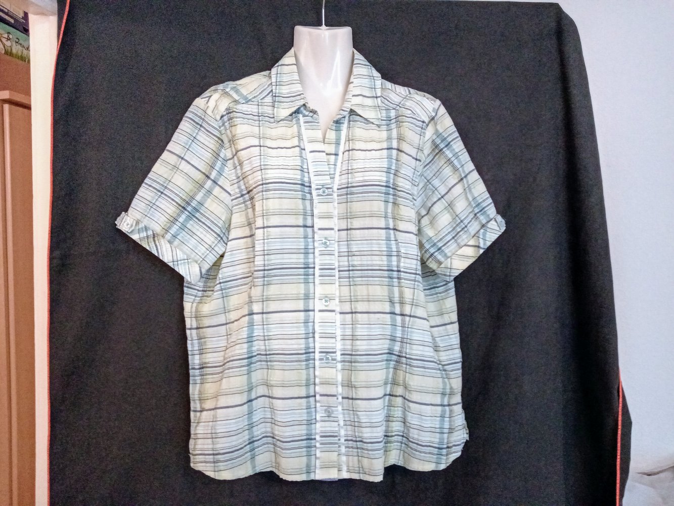 Sehr schöne karierte Bluse von Gina Laura 