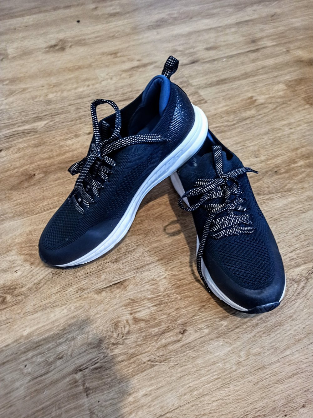 Sehr schöne Sneakers in marienblau von Walkx