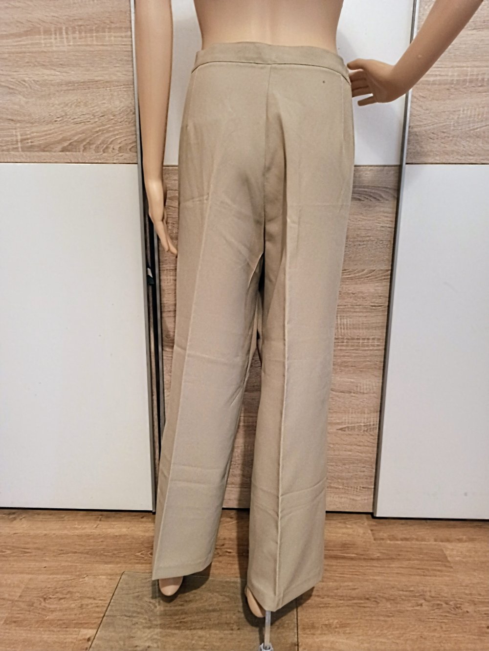 Schöne Hose in beige von Malva