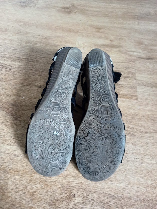 Tolle Damen Wildleder Sandaletten von Graceland 