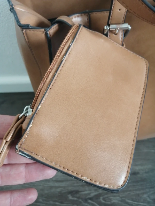 Handtasche geräumig