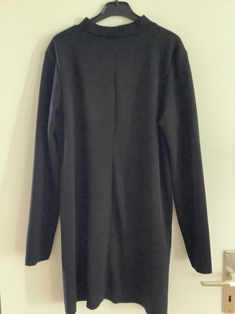 Zara - Blumenkleid mit Rundkragen 