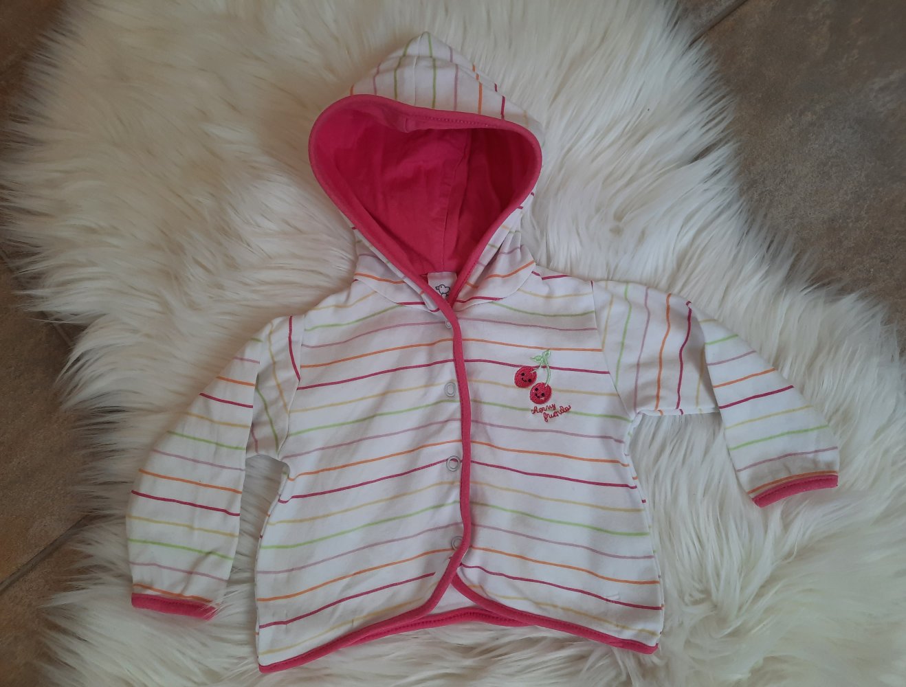 Süße baby Jacke mit Kapuze mädchen Größe 56/62 C&A