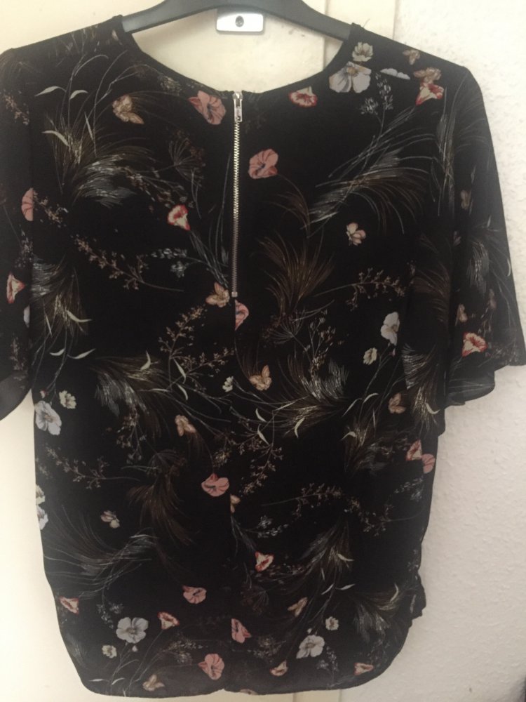 Geblümte Bluse