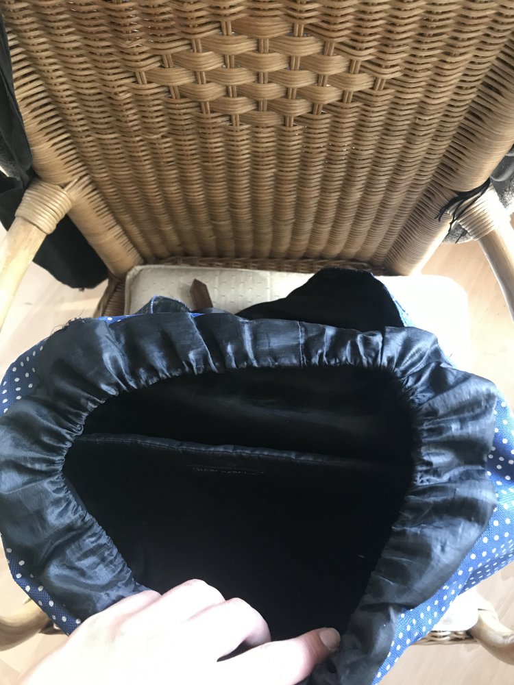 Blau/weiß gepunkteter Rucksack von New Rebels 