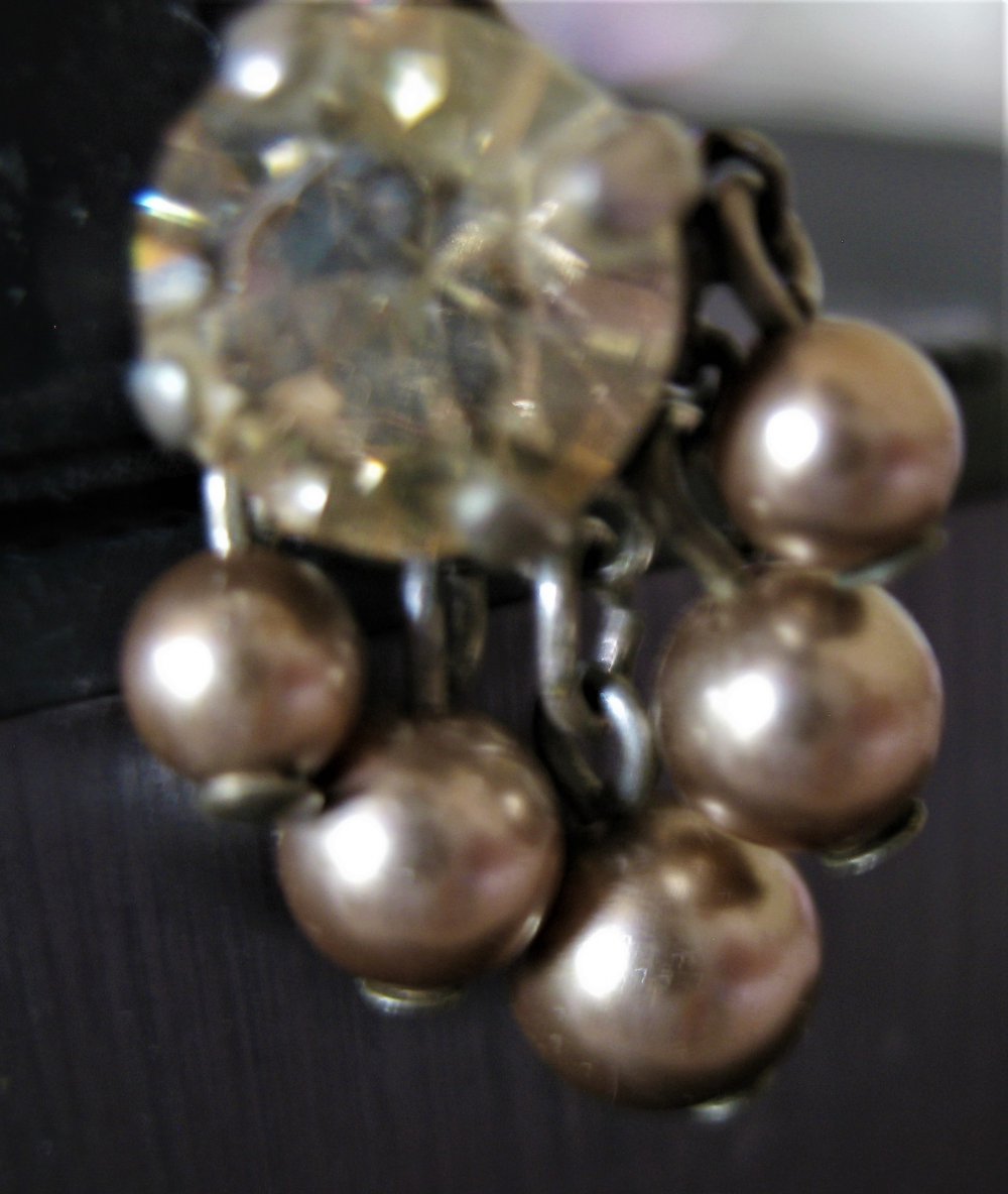 KONPLOTT !!! sehr süße, originelle Ohrhänger im GOLD / BRONZE - TON