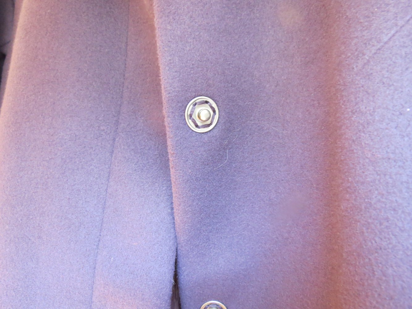 Schöner schlichter Mantel,Farbe:Pflaume/Aubergine,Gr. 36/38,NEU!