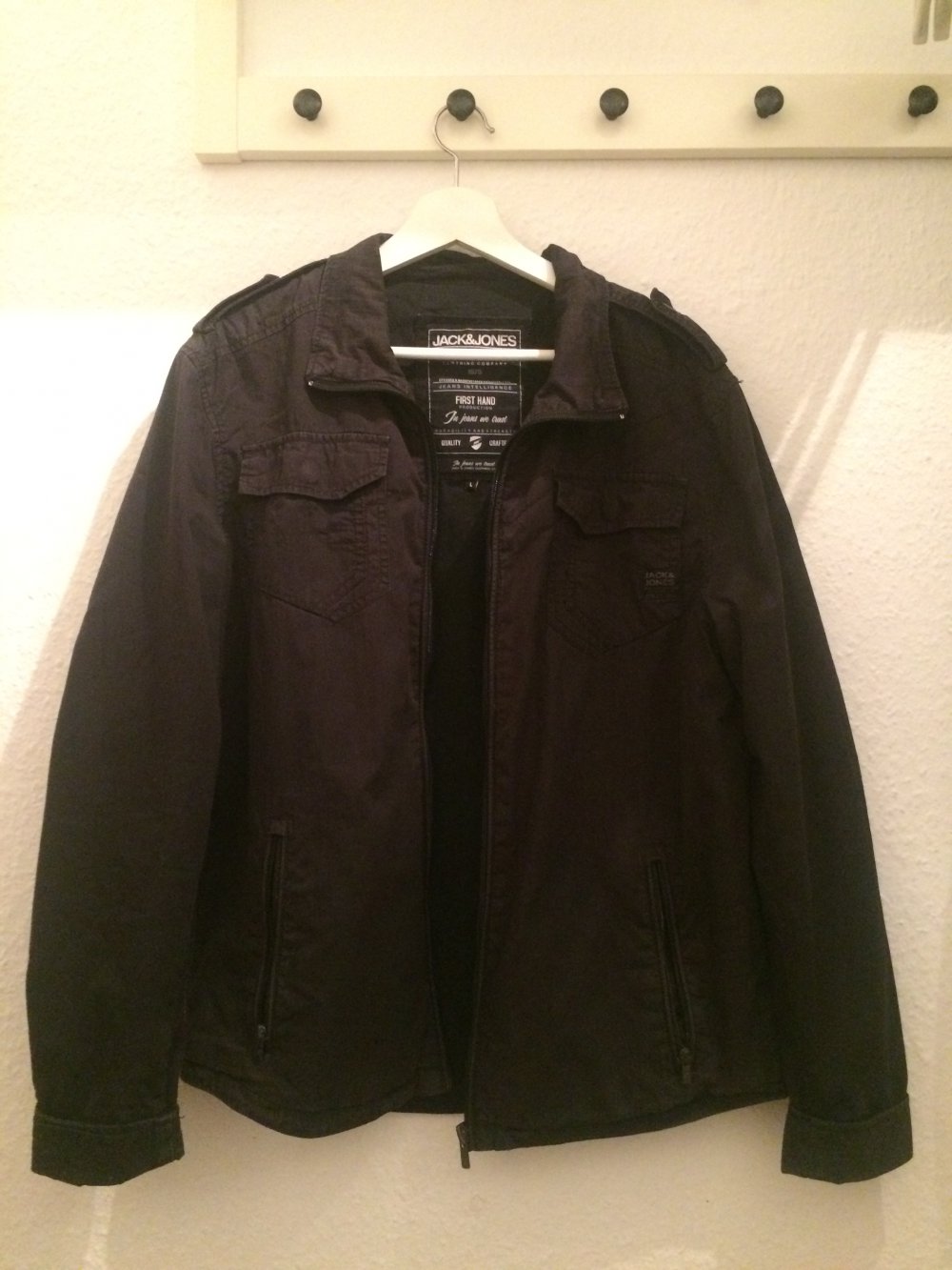 schwarze (Übergangs-)Jacke von Jack&Jones (Gr. L)