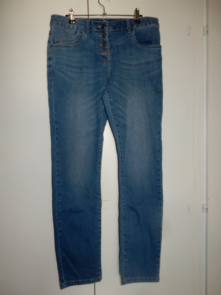 Jeans, Gr. 42, blau, selten getragen