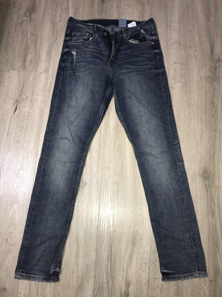 Jeans in Hellblau // 30/30