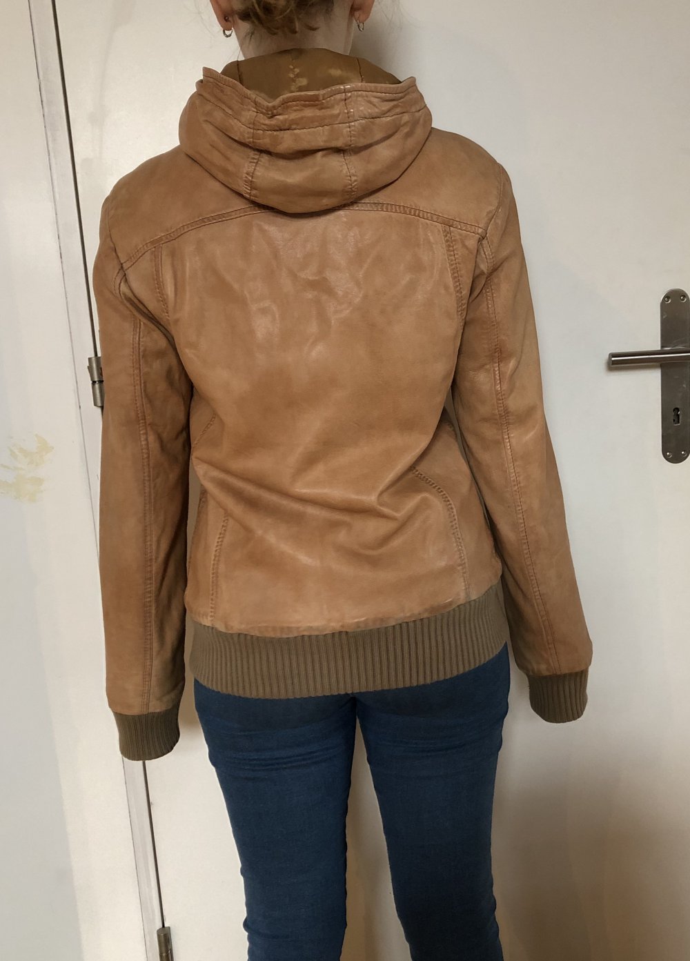 Hellbraune Lederjacke von Alprausch