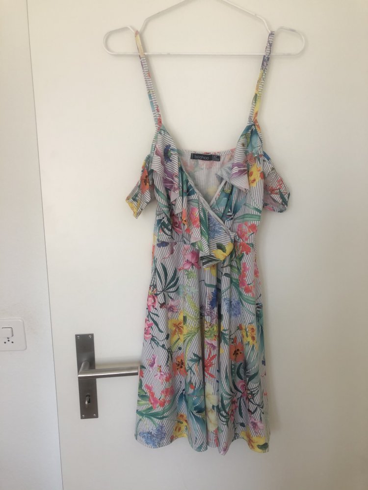 Blumenkleid mit Cutouts, Gr. 36