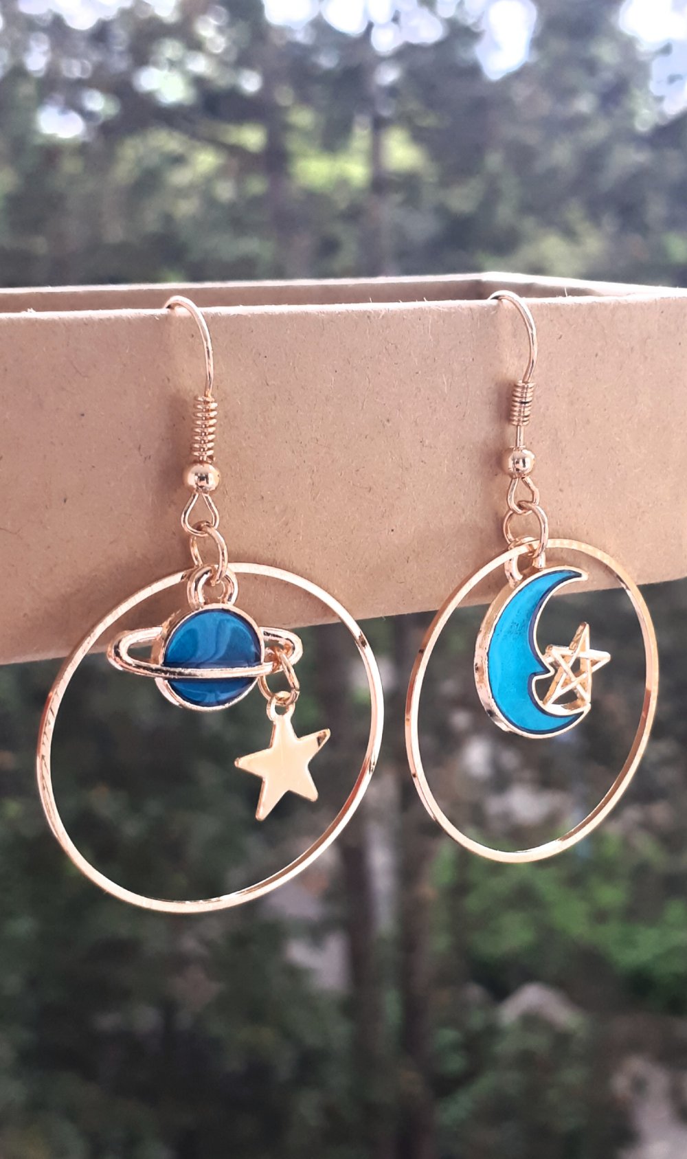 Vintage Retro Ohrringe in Goldene Blaue Farbe ungetragen 