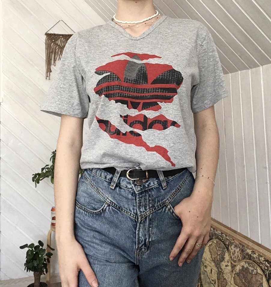 Graues Adidas Shirt Gr.36