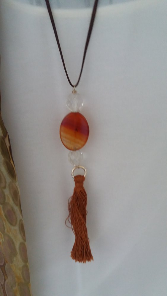 Damen Handmade Kette mit braunem Achat Edelstein.