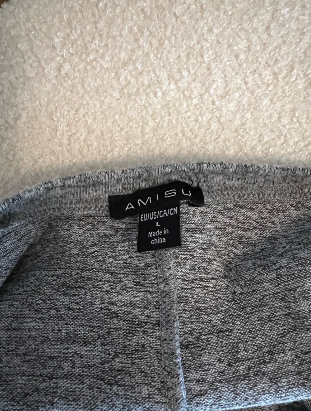 Oberteil mit breiten Ärmeln