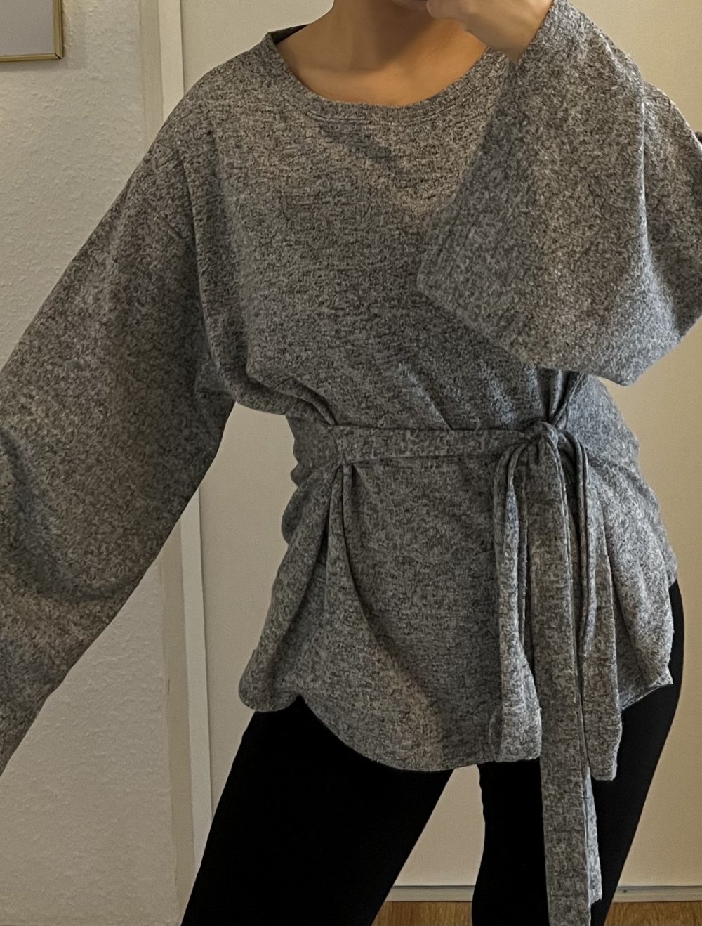 Oberteil mit breiten Ärmeln