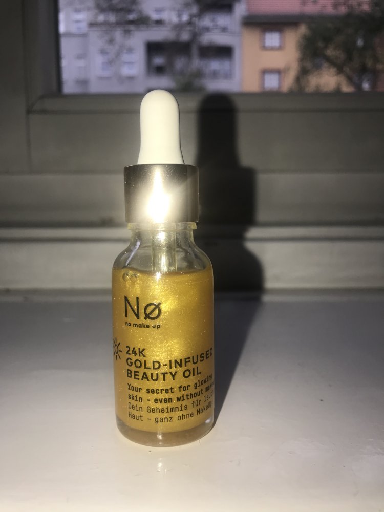 24K Gold-Infused Beauty Oil