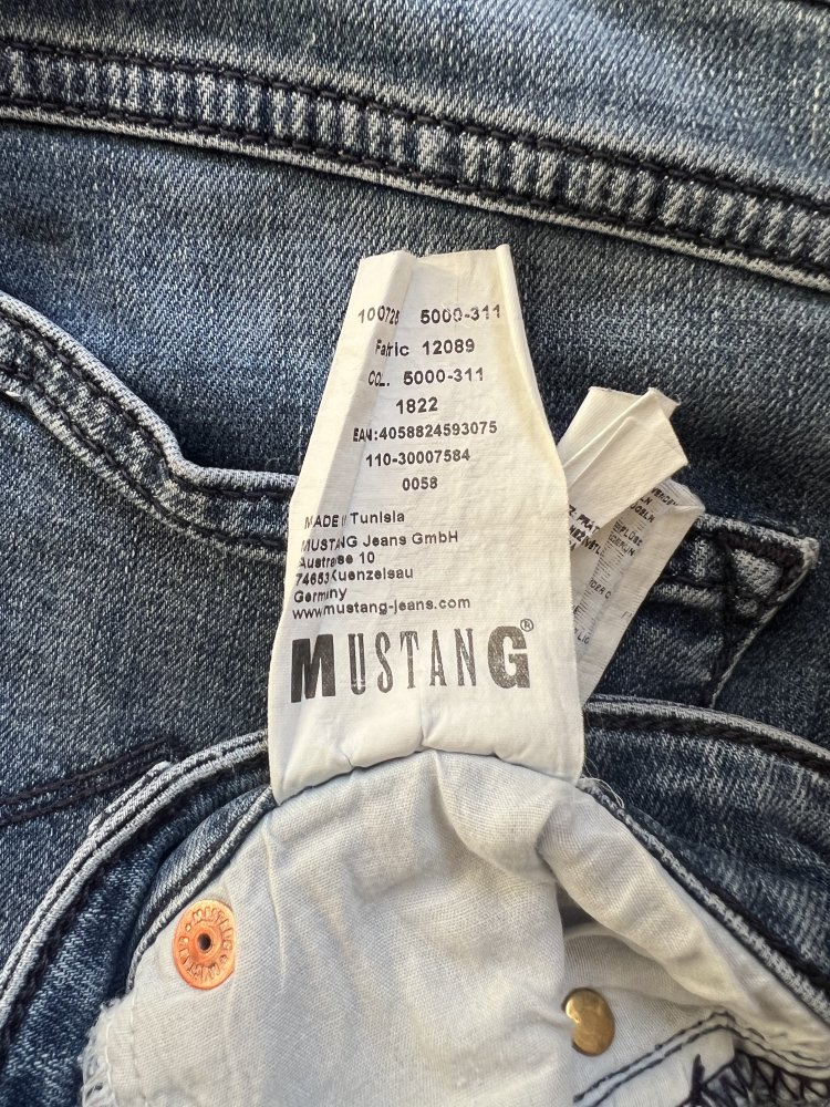 Jeans Mustang Anna Größe 27/30 -27-32