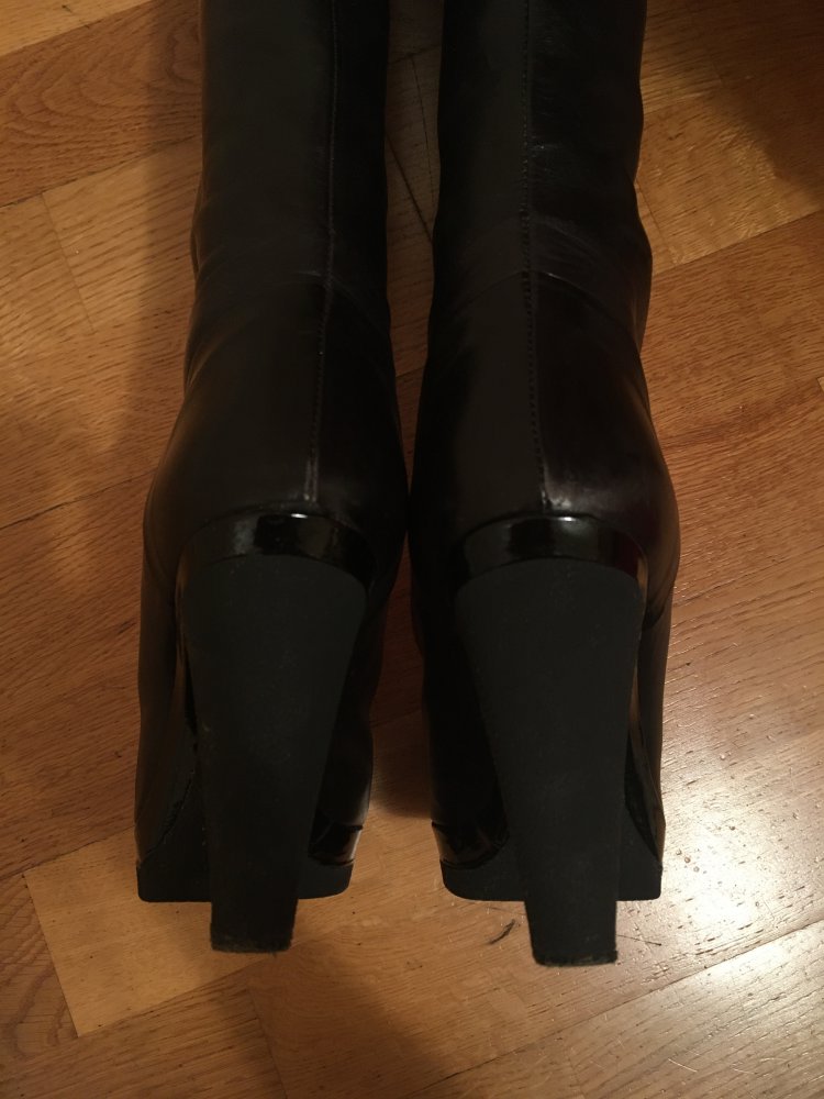 Schwarze italienische Designer Stiefel mit 10 cm Absatz kniehohem Schaft aus Glattleder, Gr. 36