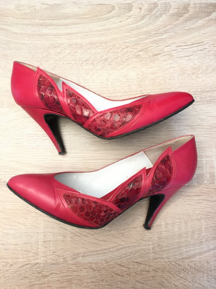 Stilettos Pumps spitz zulaufend 8 cm Pfennigabsatz pink fuchsia floral blätter Blüten Leder Gr. 6 bzw 36,5