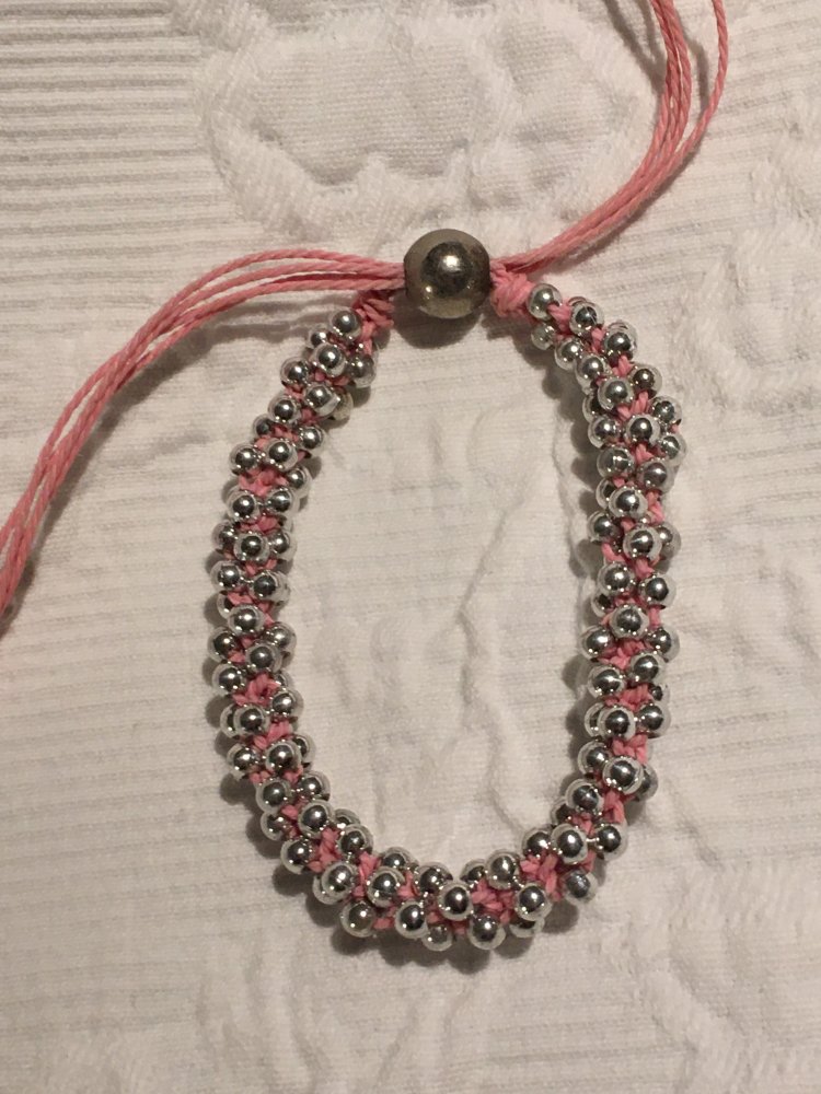 Armband rosa pink mit silber glitzernden Kugeln, one size, größenverstellbar, Freundschaftsarmband