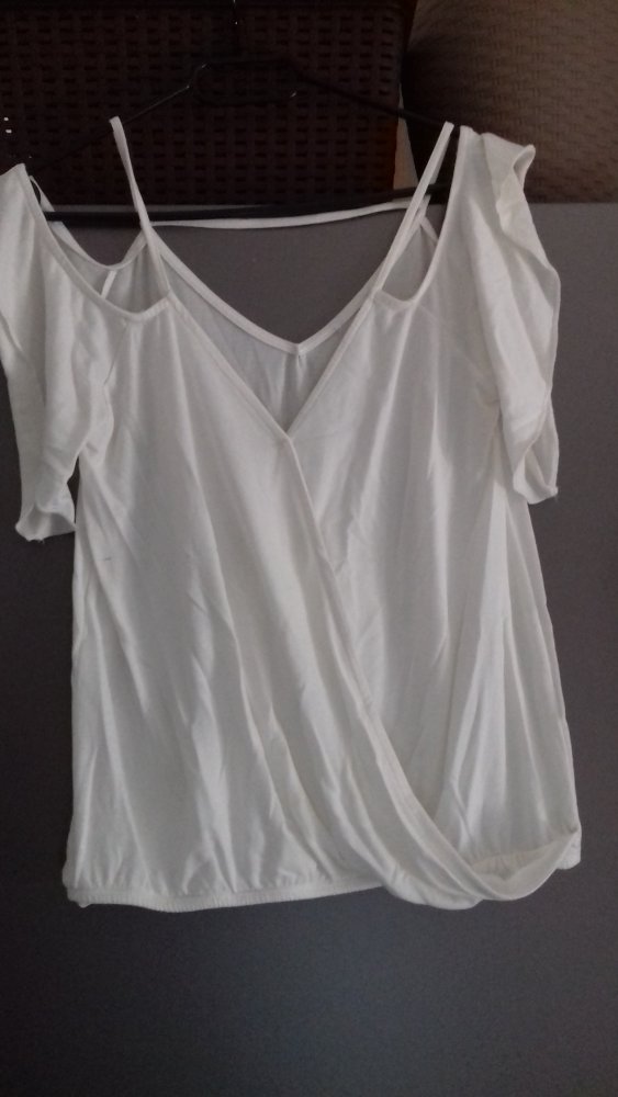 schönes Oberteil von Amisu Gr. S - cremeweiß € 3,--